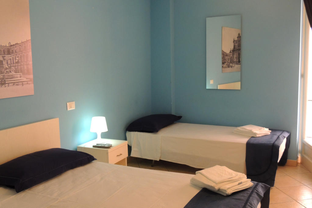 Barocco.Oberdan Bed & Breakfast Лече Стая снимка