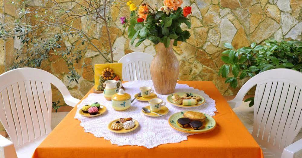 Barocco.Oberdan Bed & Breakfast Лече Екстериор снимка